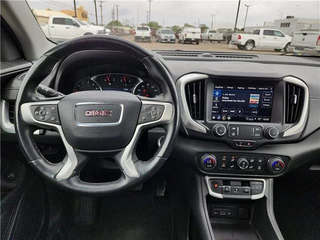 Used 2023 Red GMC SLT Front-Wheel Drive image 12