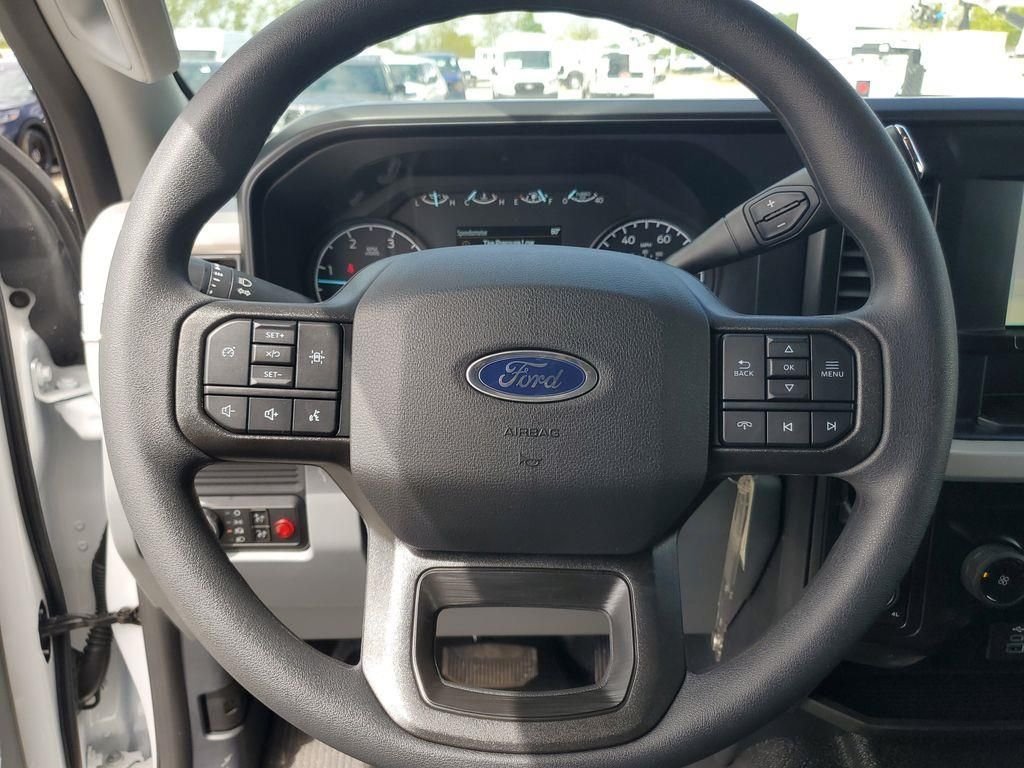 New 2026 Oxford White Ford F-550® XL image 8