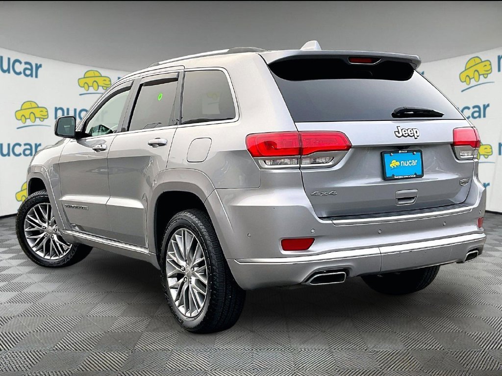 Used 2018 Silver Jeep Summit image 4