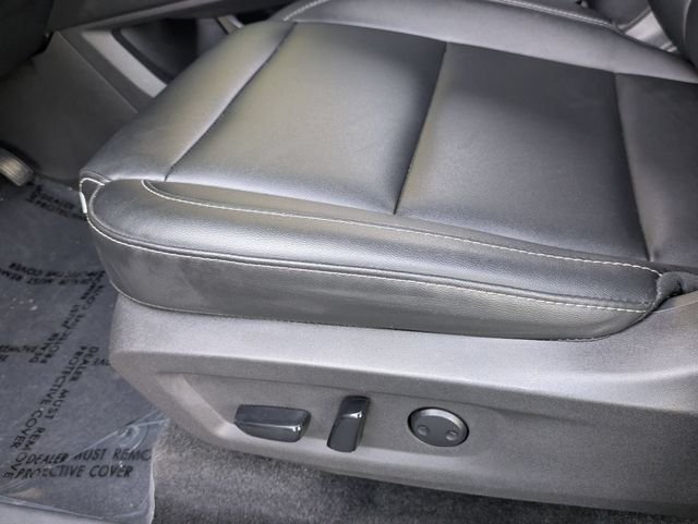 Used 2025 Boulder Gray Nissan SL image 22