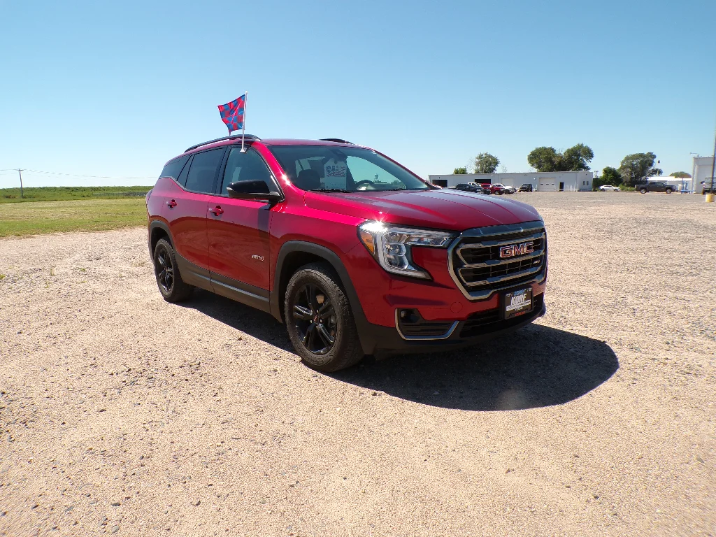 Used 2023 Volcanic Red Tintcoat GMC AT4 image 27