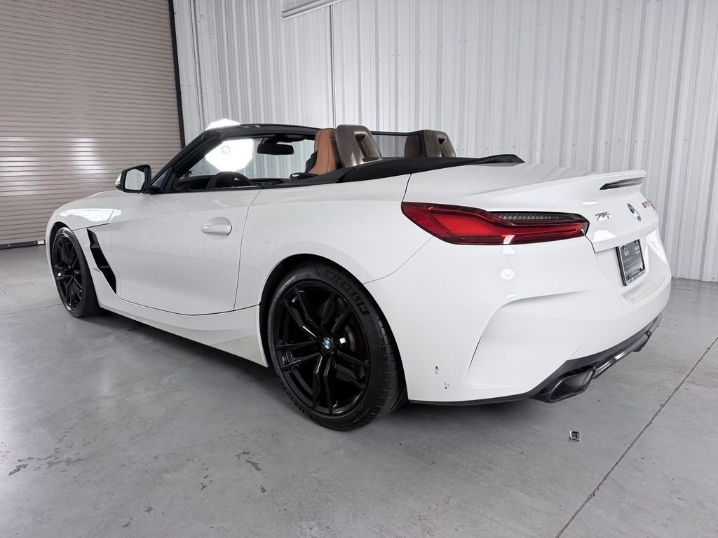 Used 2020 White BMW sDrive M40i image 16
