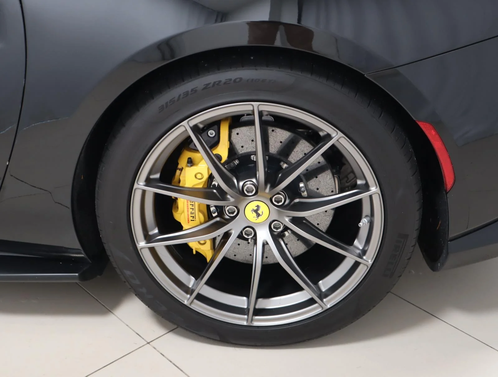 Used 2021 Nero Ferrari Convertible image 19