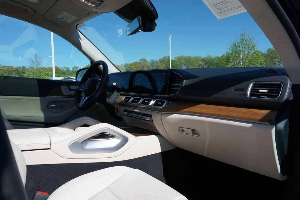 Certified Used 2022  Mercedes-Benz GLS 450 image 50