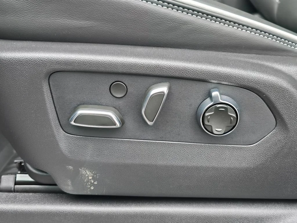 2026 GMC Sierra 1500 AT4X - Photo 15