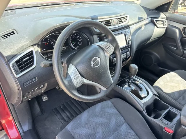 Used 2016 Red Nissan SV image 42