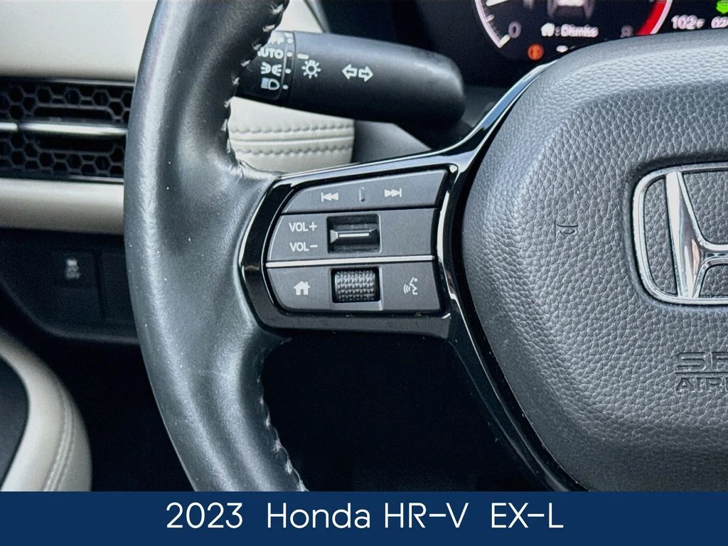 Used 2023  Honda EX-L image 26