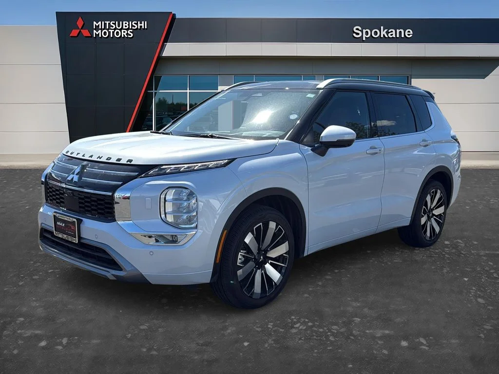 New 2026 White Diamond Mitsubishi SEL image 3