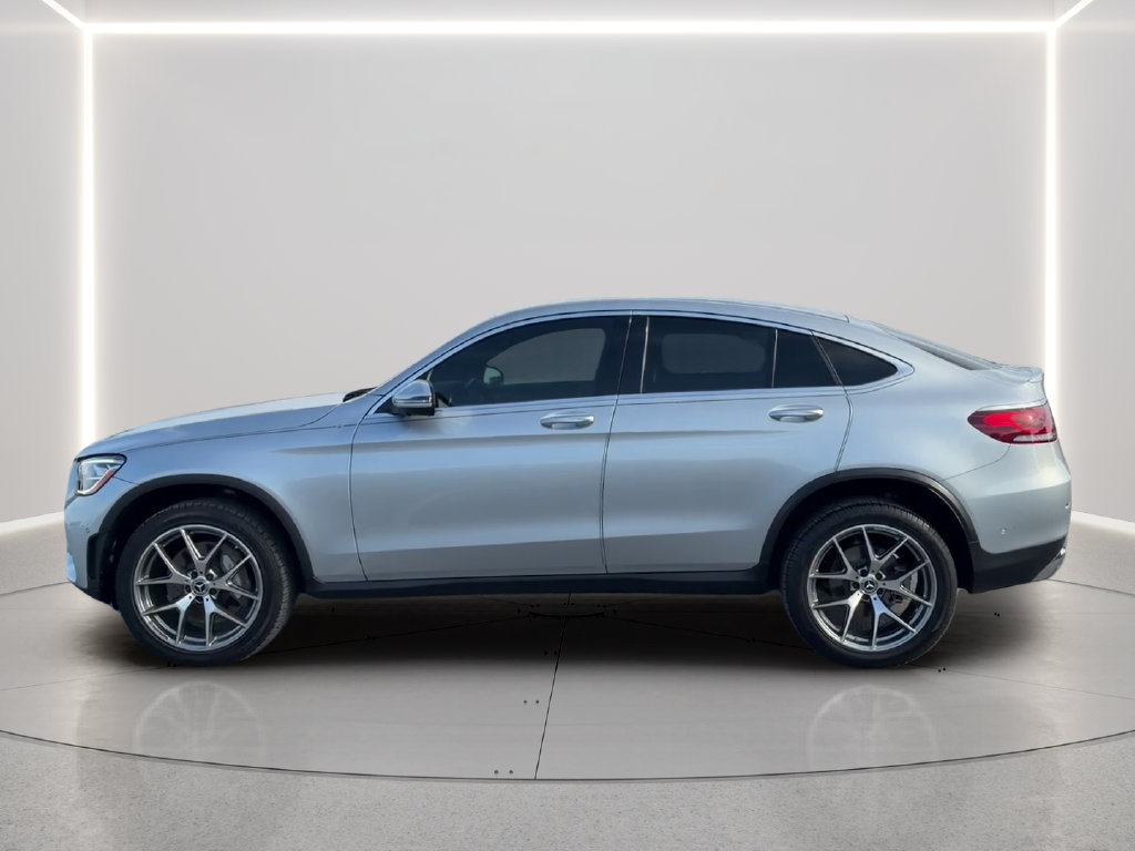 Used 2023  Mercedes-Benz GLC 300 Coupe image 8