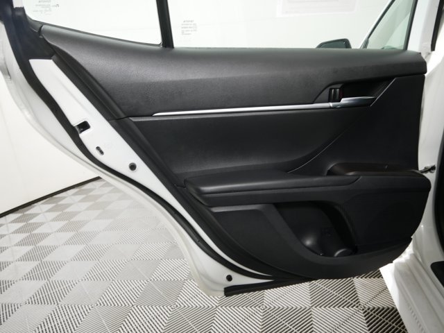 Used 2024 Ice Cap Toyota SE Nightshade AWD image 11