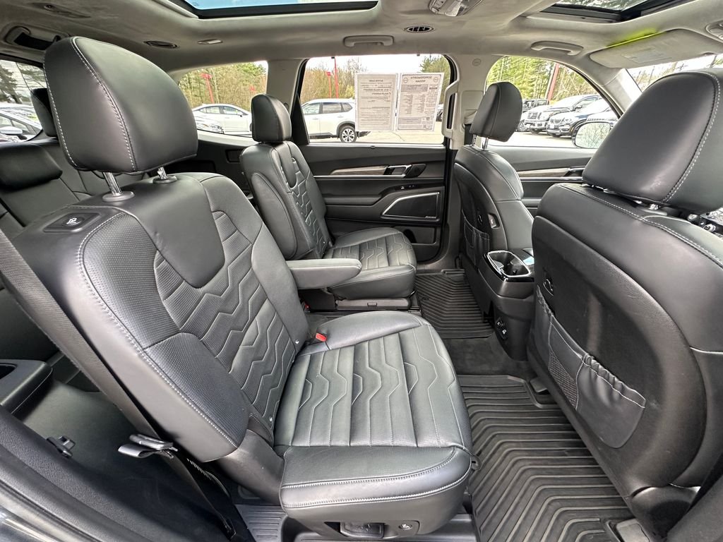 Used 2020 Gray Kia SX image 24
