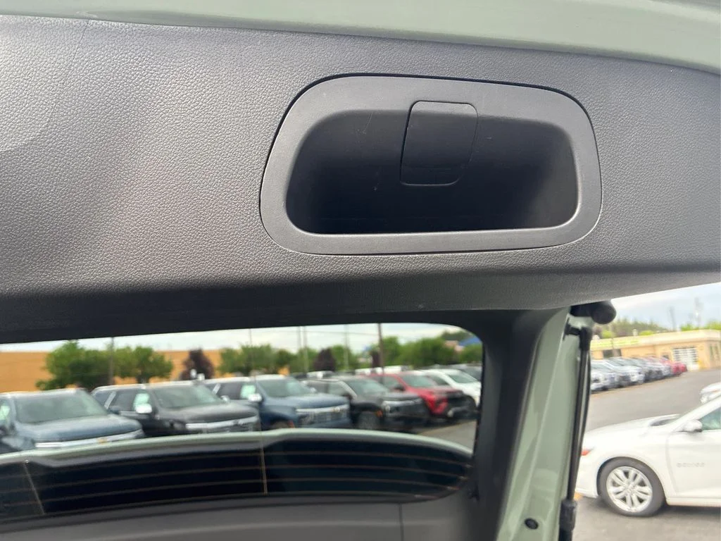 Used 2024 Green Chevrolet ACTIV image 24