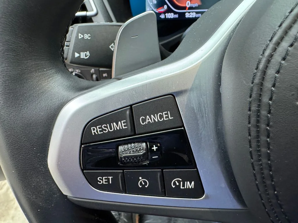 Used 2024 Black BMW xDrive30i image 14