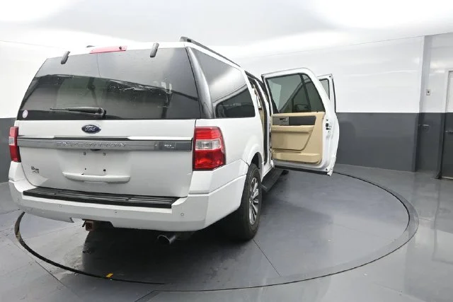 Used 2017 White Ford XLT image 44