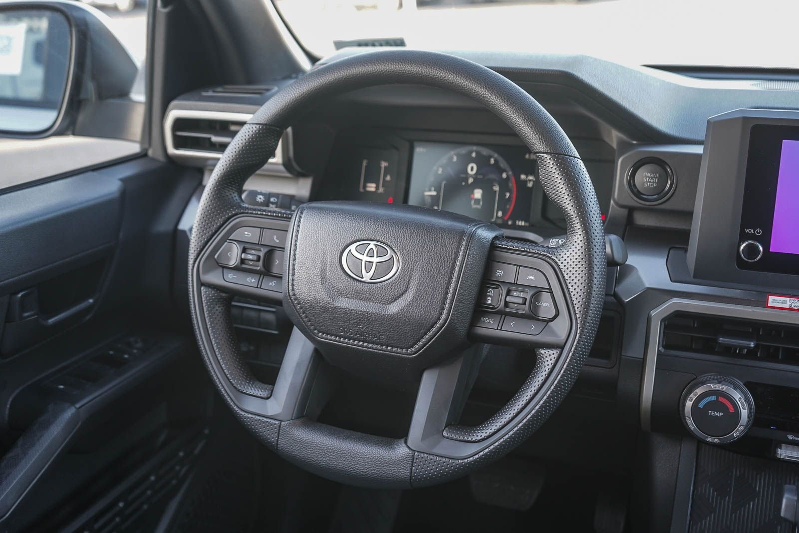 2026 Toyota Tacoma SR5 - Photo 15