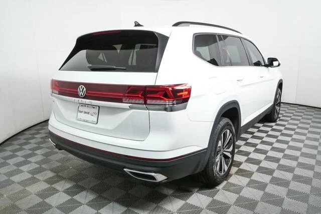 Certified Used 2024 Pure White Volkswagen 2.0T SE image 24