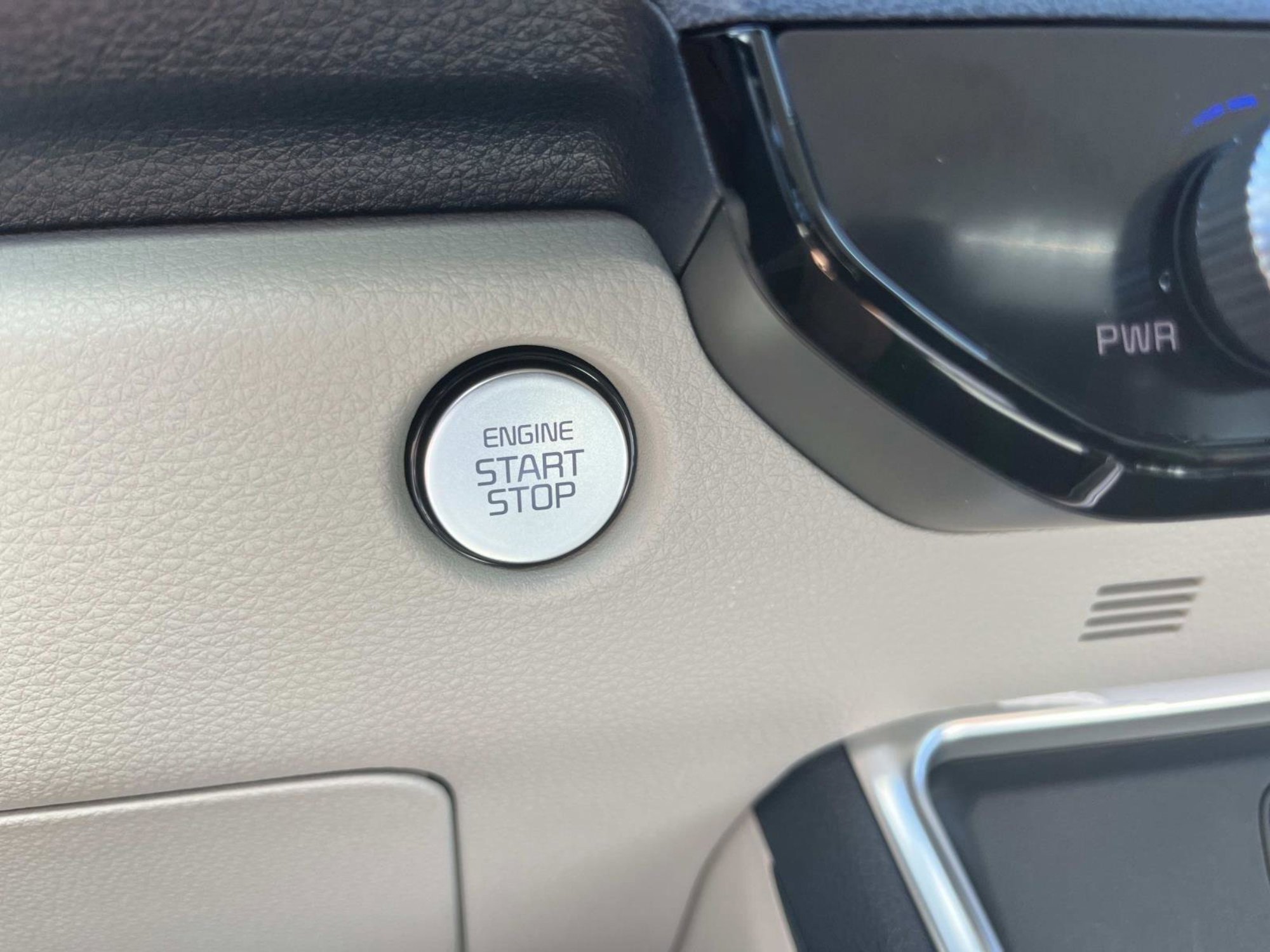 New 2026 Ceramic Silver Kia EX image 34