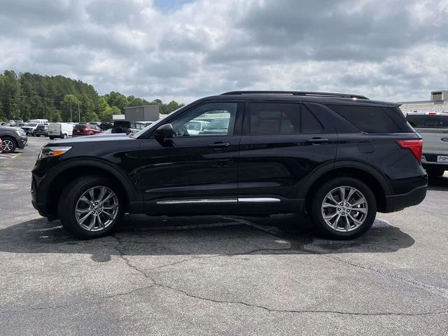 Used 2024 Black Metallic Ford XLT image 7
