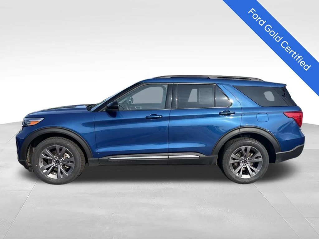 Used 2023 Atlas Blue Metallic Ford XLT image 3