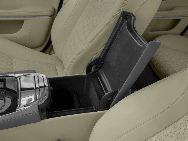 Used 2017  Jaguar XJL Portfolio image 15