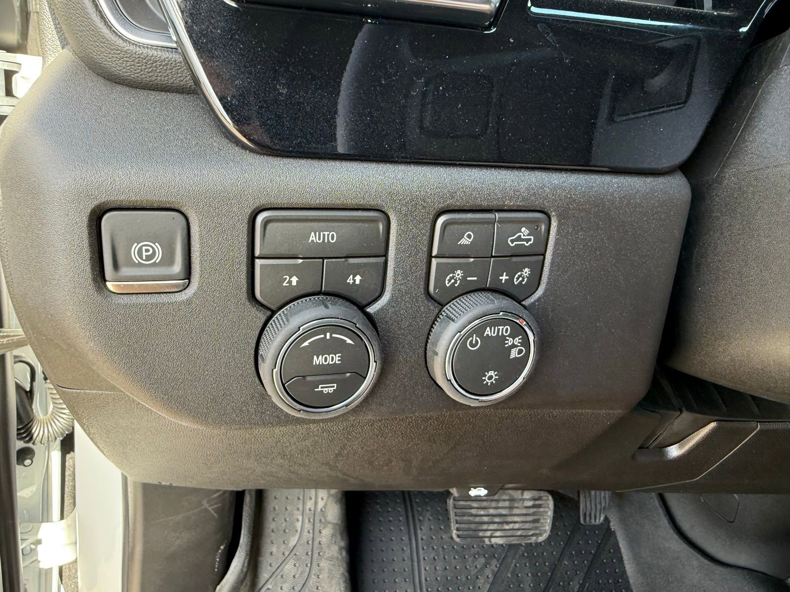 2026 Chevrolet Silverado 1500 LT - Photo 14