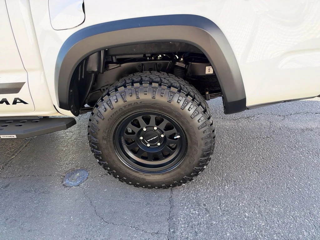 Used 2019 White Toyota TRD Off-Road image 9