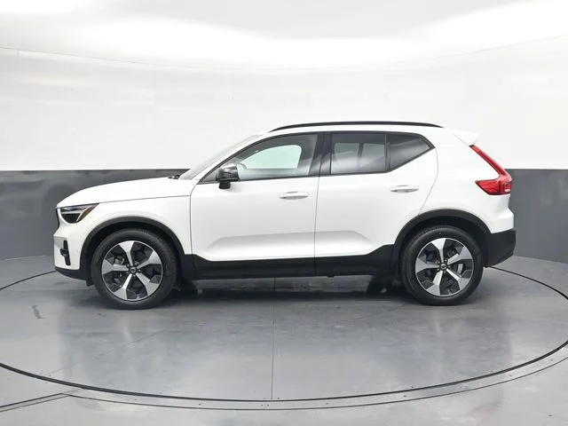 Used 2023  Volvo Ultimate image 8