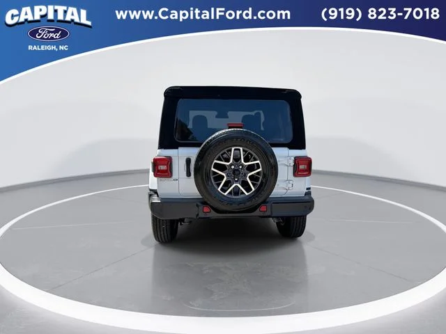 Used 2024 White Jeep Sahara image 7