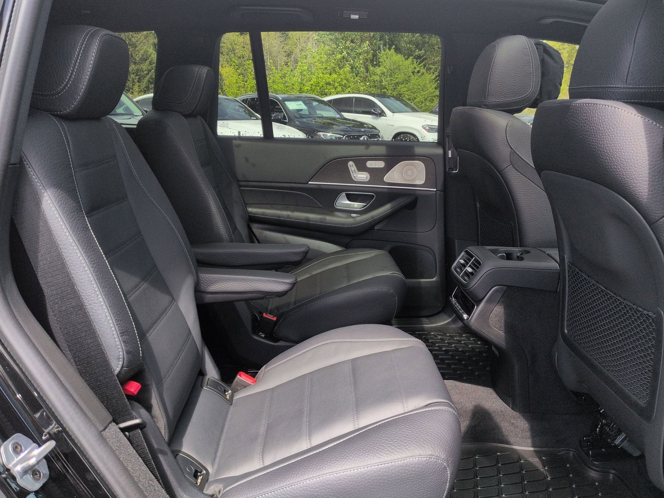 New 2026 Obsidian Black Metallic Mercedes-Benz GLS 580 image 59