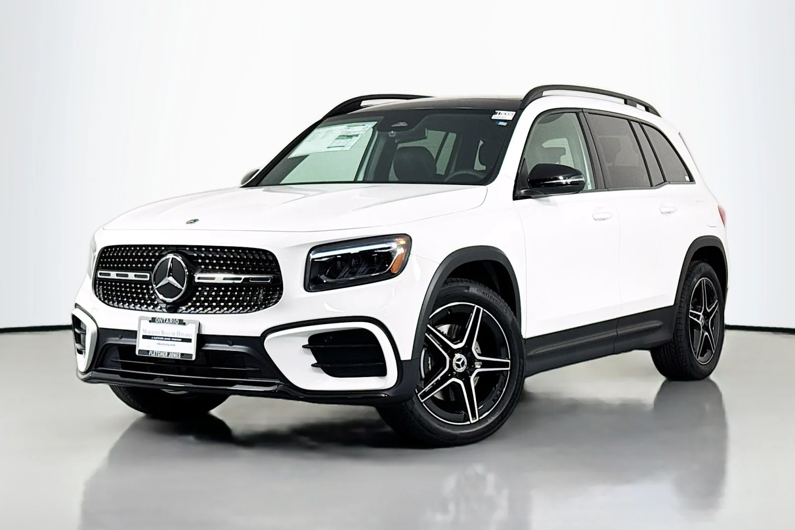 2026 Mercedes-Benz GLB GLB 250's photo