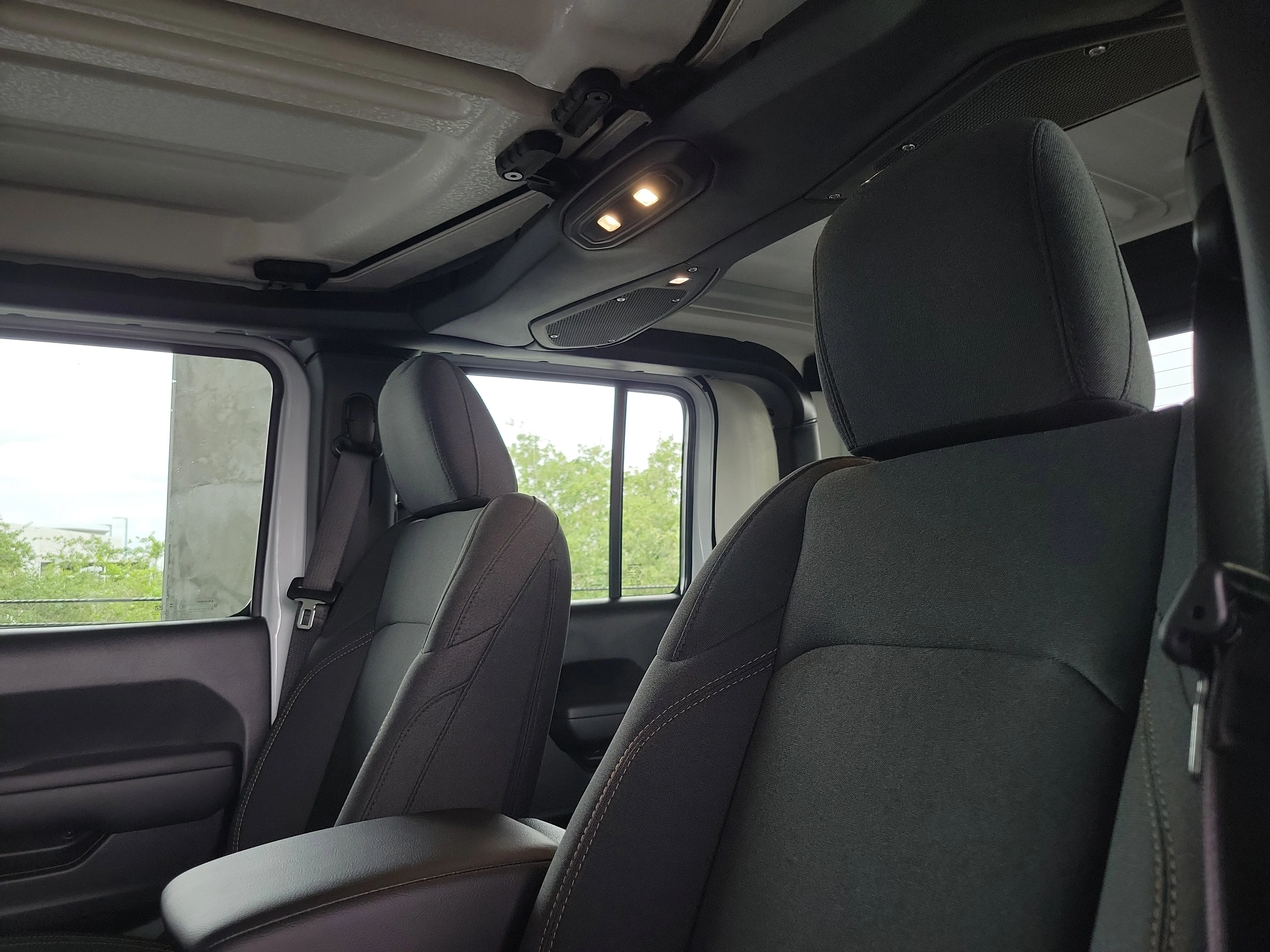 New 2026 Bright White Clear-Coat Exterior Paint Jeep Sport image 17