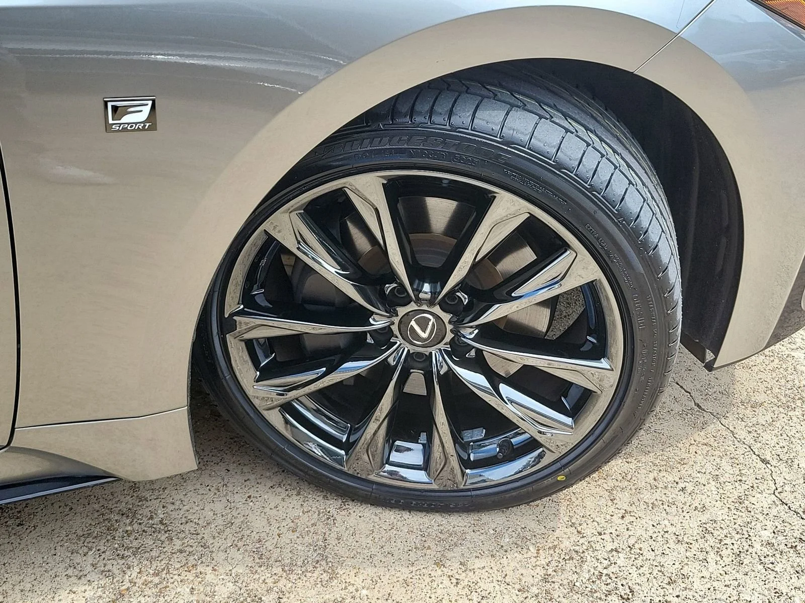 2023 Lexus IS 350 F SPORT - Photo 32