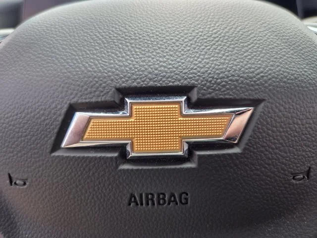 Used 2025 Gray Chevrolet LT image 31
