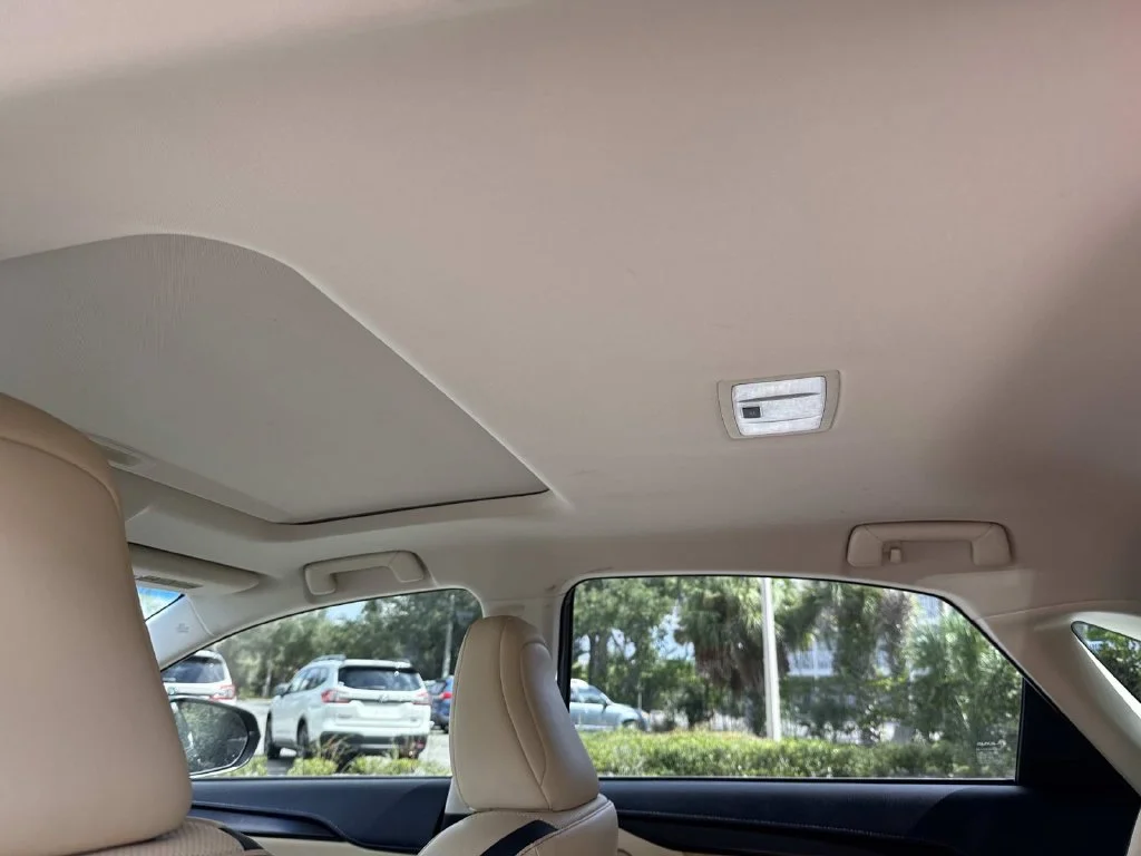 Used 2015 Red Lexus 200t image 16