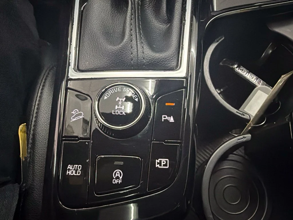 Used 2024 Green Kia X-Line image 18