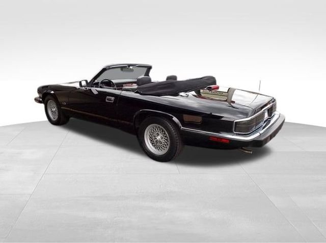 Used 1993  Jaguar Base image 21