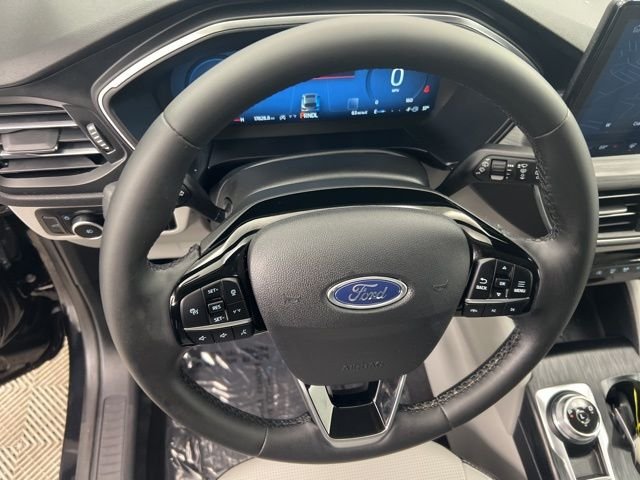 Used 2023 Black Ford Platinum image 21