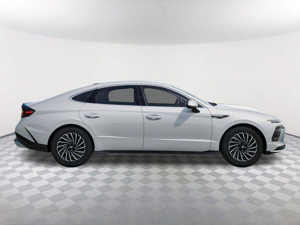 New 2026 White Hyundai Limited image 7