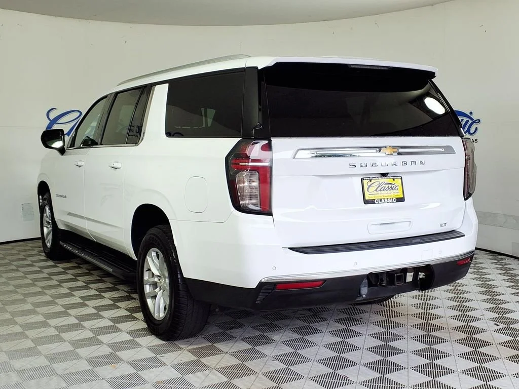 Used 2023 Summit White Chevrolet LT image 2