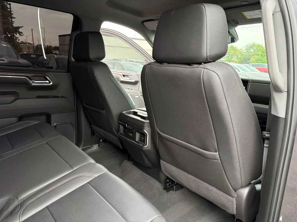 Used 2024 Silver GMC SLT image 21