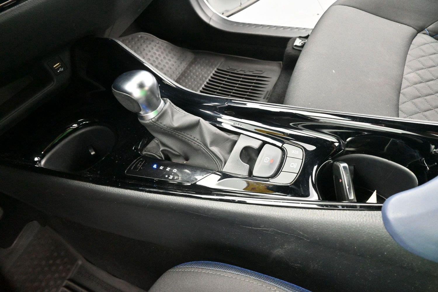 Used 2022 Wind Chill Pearl Toyota XLE image 23
