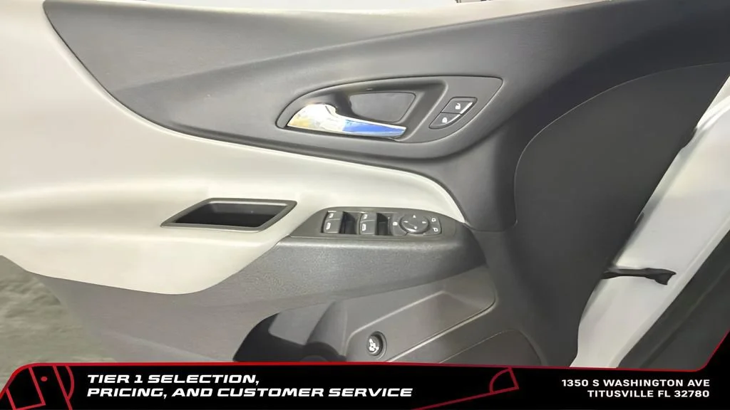 Used 2021 SUMMIT WHITE Chevrolet LT image 23