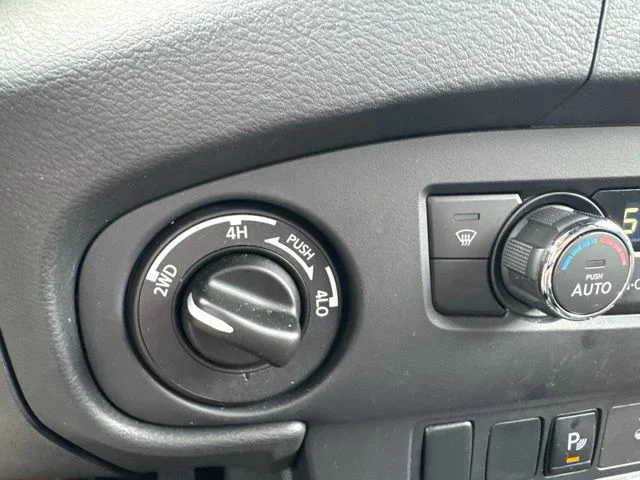Used 2024 Green Nissan PRO-4X image 18