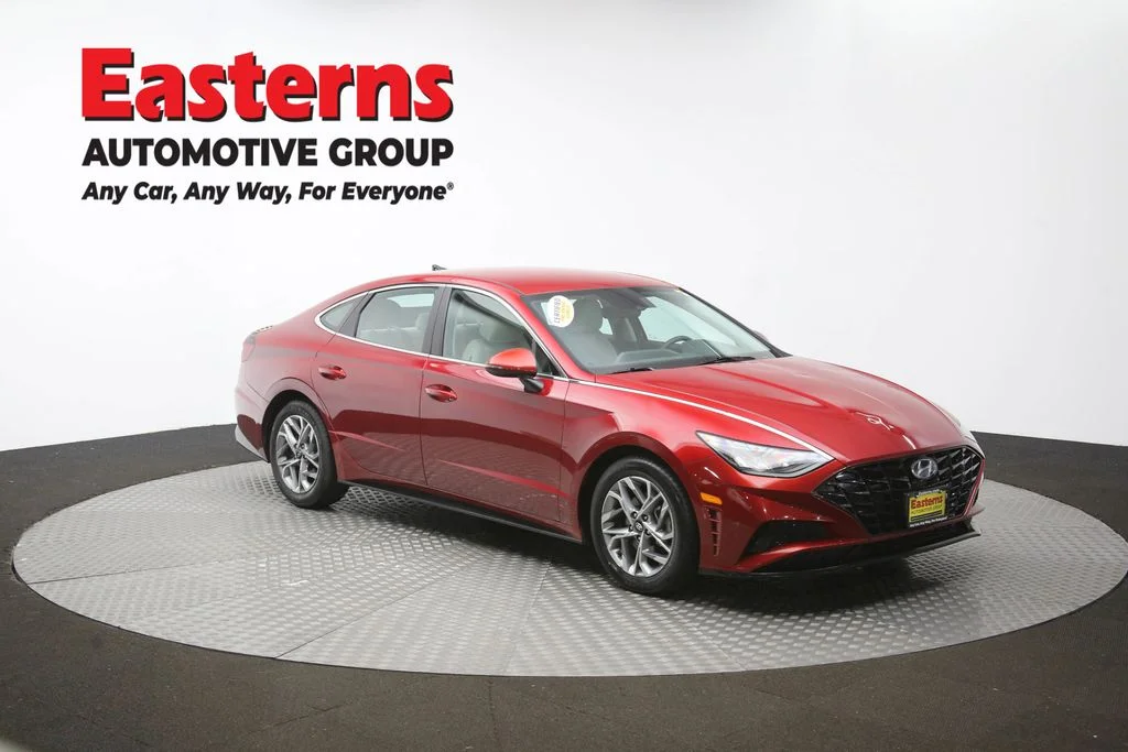 Used 2023 Red Hyundai SEL image 49
