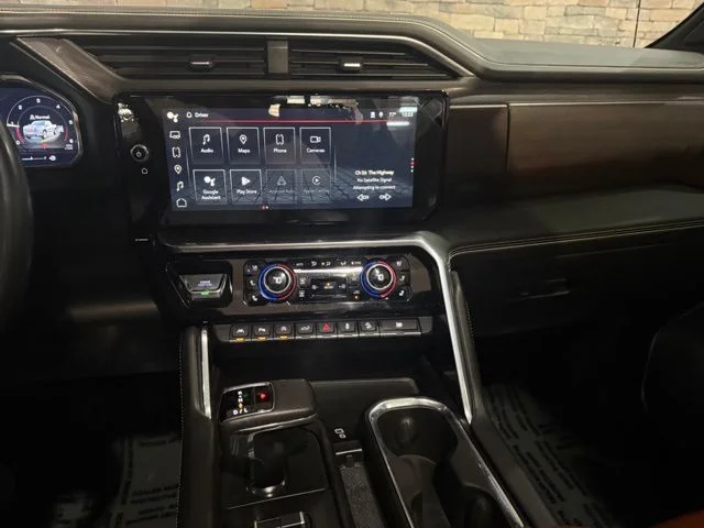 Used 2022 Titanium GMC Denali Ultimate image 20