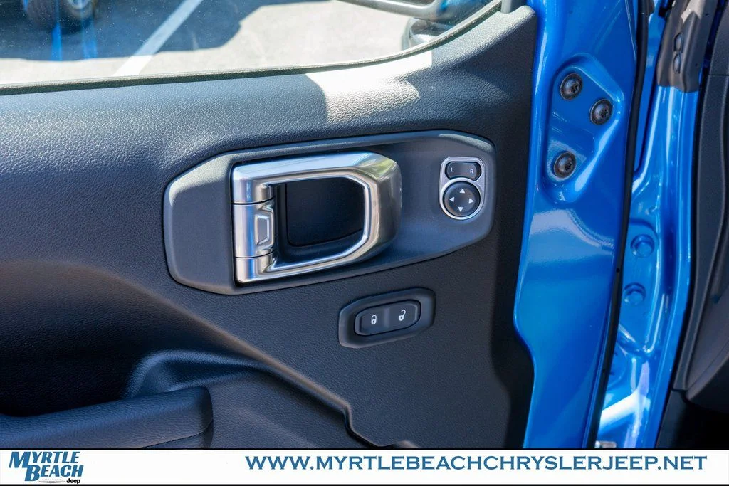 New 2026 Hydro Blue Pearl-Coat Exterior Paint Jeep Sport S image 17