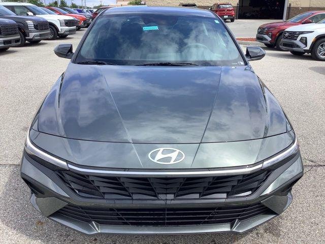 New 2026 Gray Hyundai SEL Sport image 2