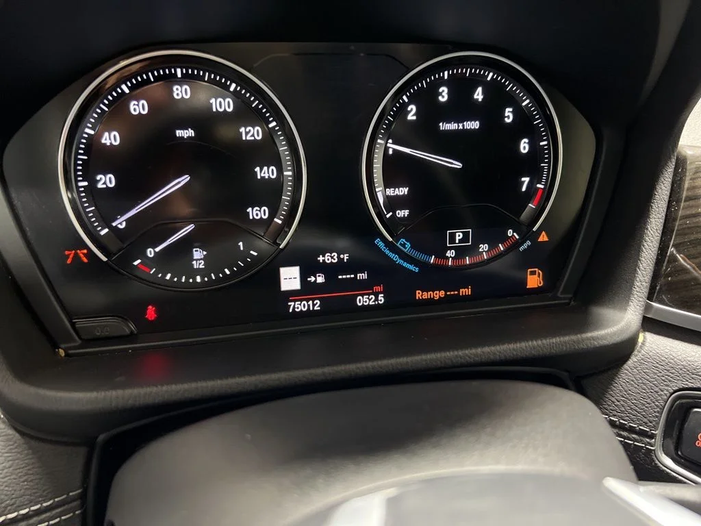 Used 2022 Black BMW xDrive28i image 16