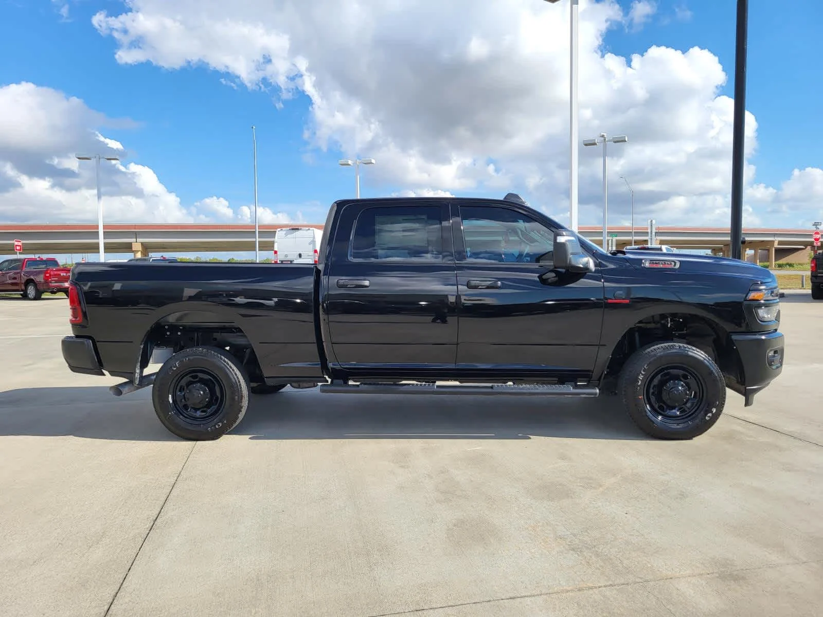2026 RAM 2500 Tradesman - Photo 6
