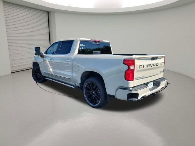 New 2026 White Sands Chevrolet High Country image 5